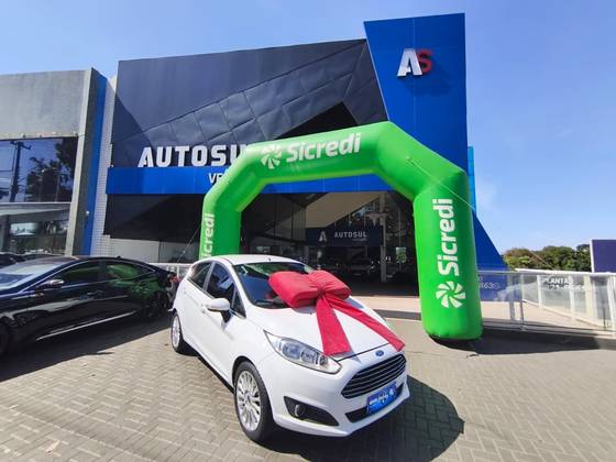FORD FIESTA 1.6 TITANIUM PLUS HATCH 16V FLEX 4P POWERSHIFT